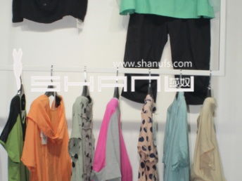 圖吾貝卡 棉麻出貨引領(lǐng)風(fēng)尚，品牌女裝與大碼尾貨批發(fā)新機(jī)遇